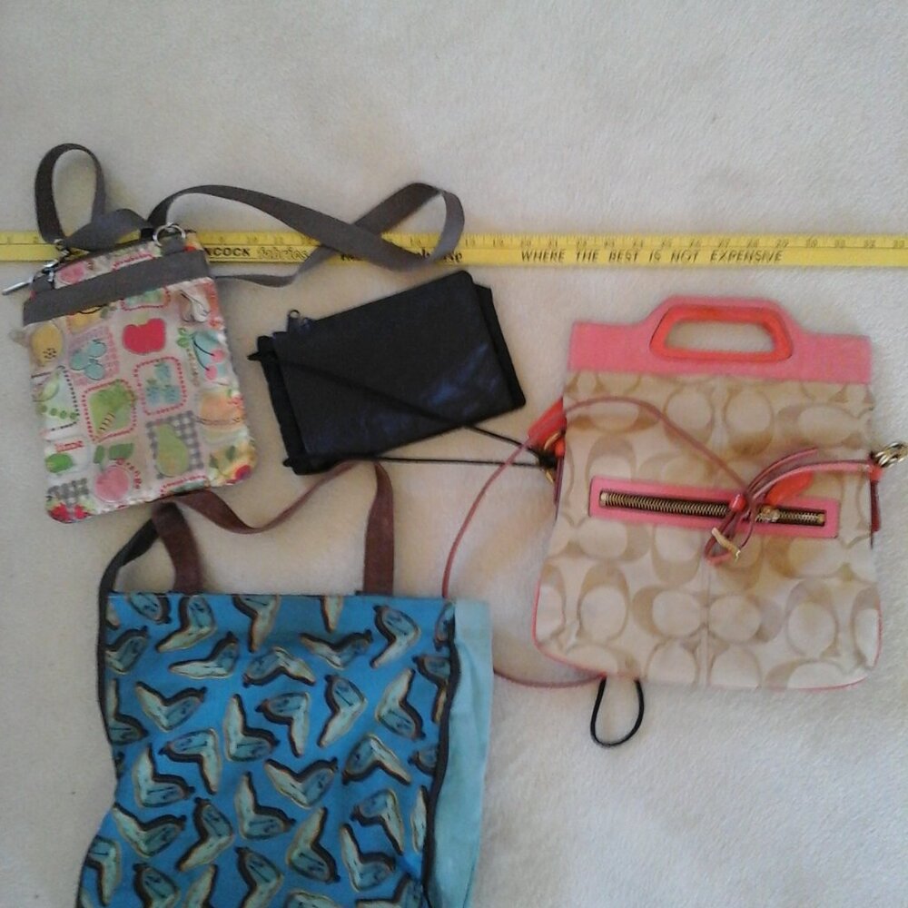 Lot of 5 Purses Estate Clerance Coach nice